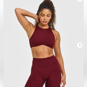 SOFTMOTION™ HIGH NECK SPORTS BRA WITH WHITE LOGO